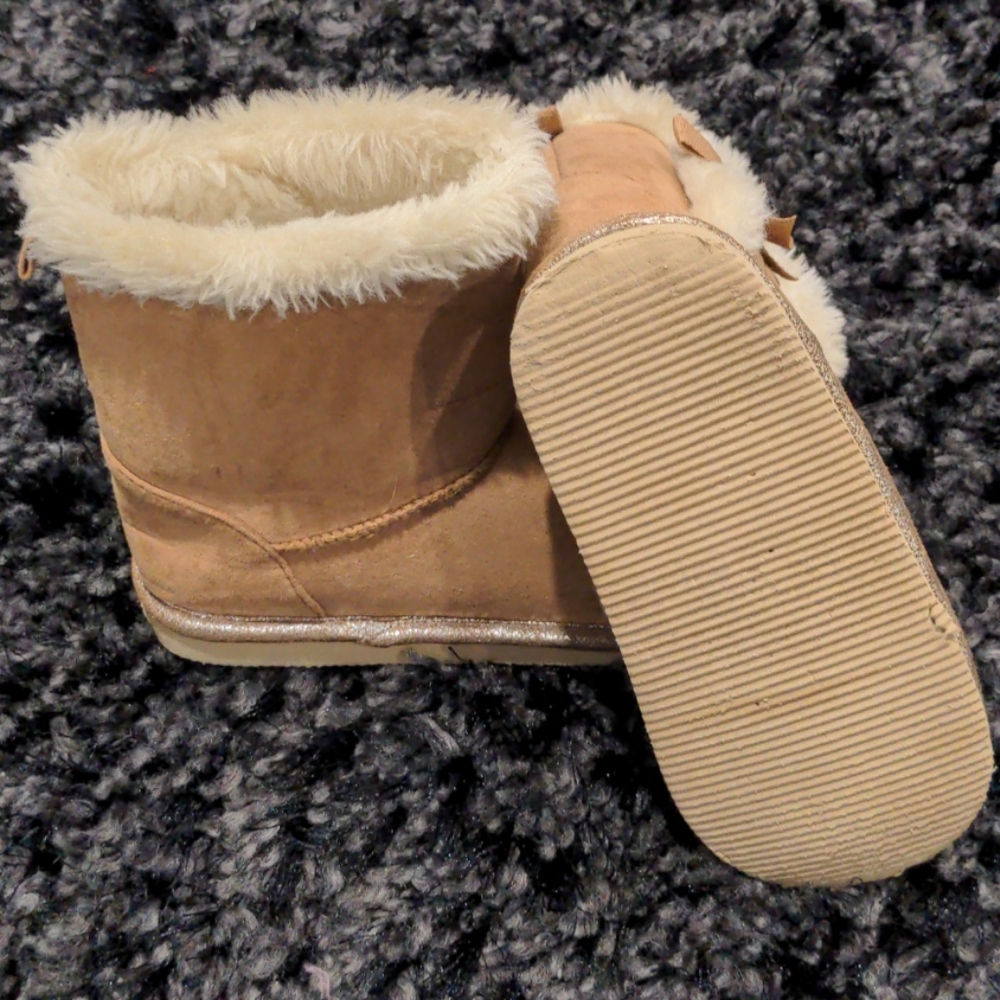 Tan winter boots - Picture 4 of 4